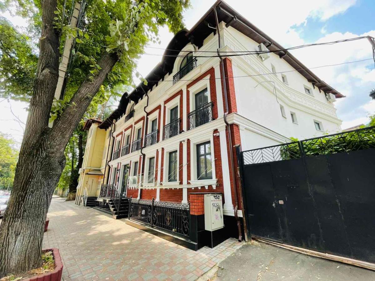 Premier City Apart Hotel Chişinău Extérieur photo