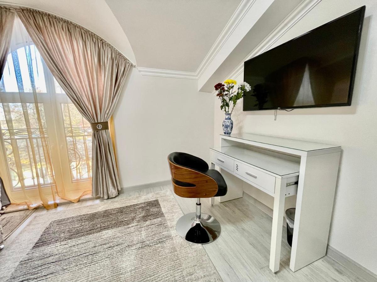 Premier City Apart Hotel Chişinău Extérieur photo